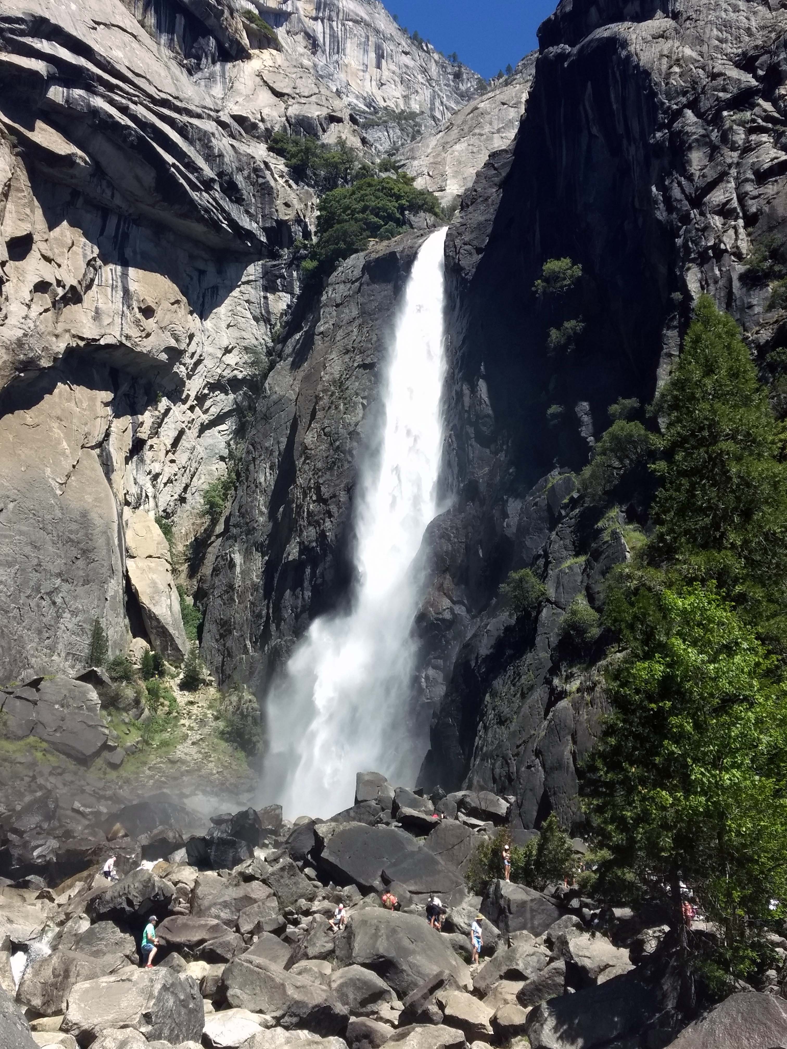 41 Lower Yosemite Falls 01.jpg