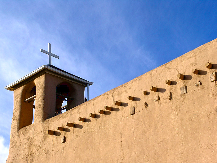 Wall with poles 