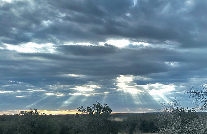 Sunrise and rays, Nov. 18, 2021.