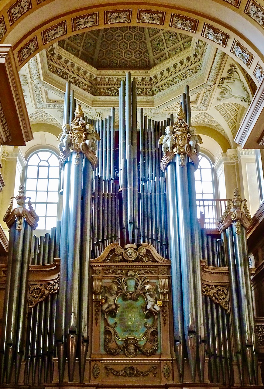Blenheim Palace organ