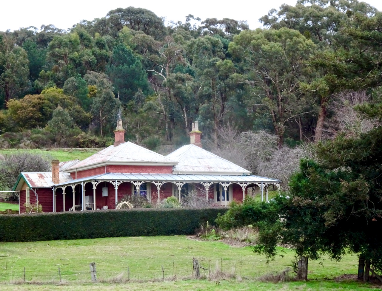 Taradale, Victoria