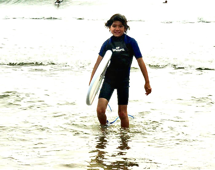 Cozmo leaving the surf, April, 2008