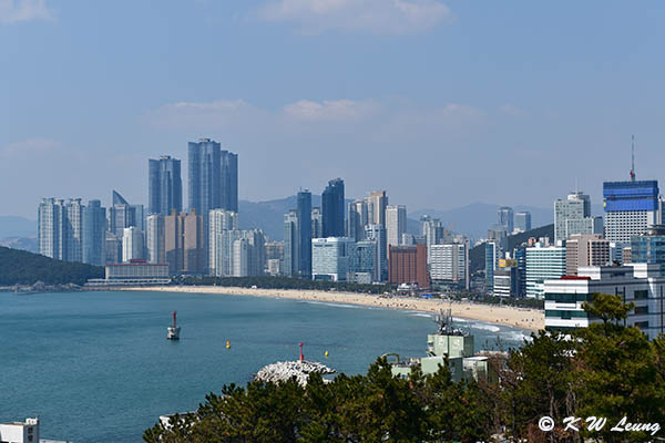 Haeundae Beach viewed from Dalmaji-gil DSC_1996