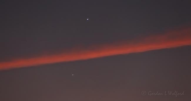 Contrail Through Mercury-Venus Conjunction P1540205