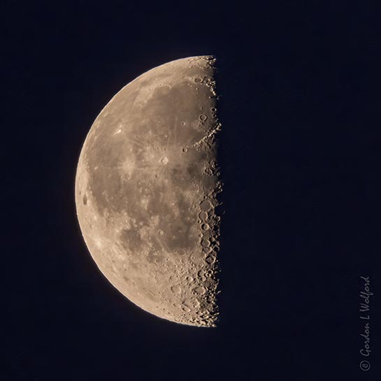 Last Quarter Moon DSCN47474