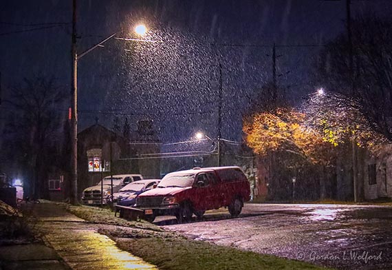 First Autumn Snow 90D09536