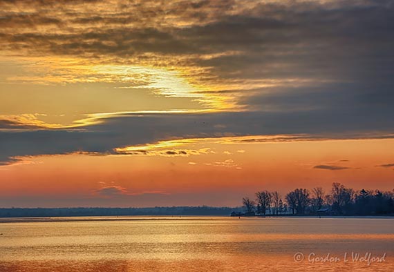 Clouded Sunrise 90D18045-9