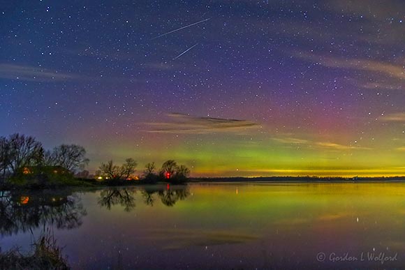 20220409 Aurora & Meteors 90D19154-6