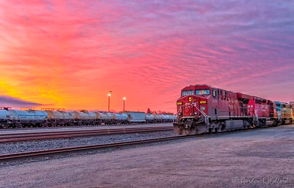 CP 8751 At Sunrise 90D21454.8