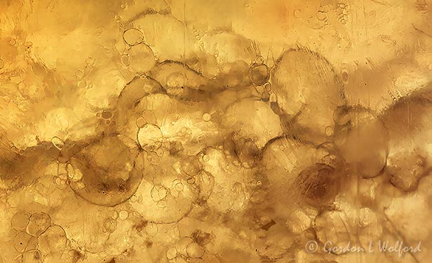 Abstract P1090786