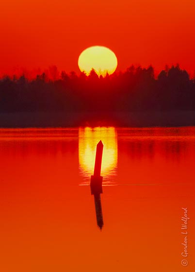 Channel Marker At Sunrise 90D61555-9