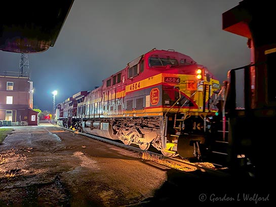 KCS 4504 On A Rainy Night (iPhone14-2249)