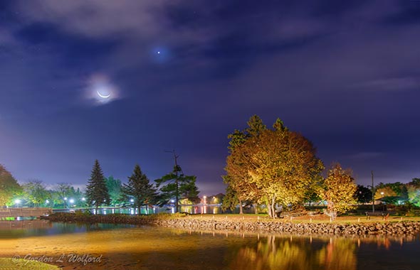 Clouded Crescent Moon & Venus Beyond Turtle Island 90D89060-4