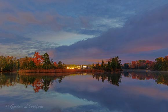 Autumn Rideau Canal Dawn 90D89130-4