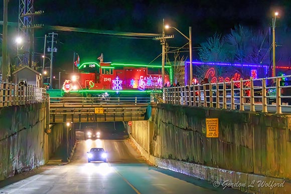 2023 CPKC Holiday Train On Chambers Street Subway 90D93975