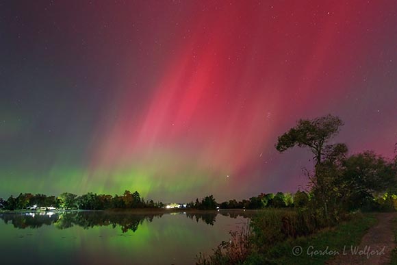 20241010 Aurora Beyond Rideau Canal Reflected 90D130973