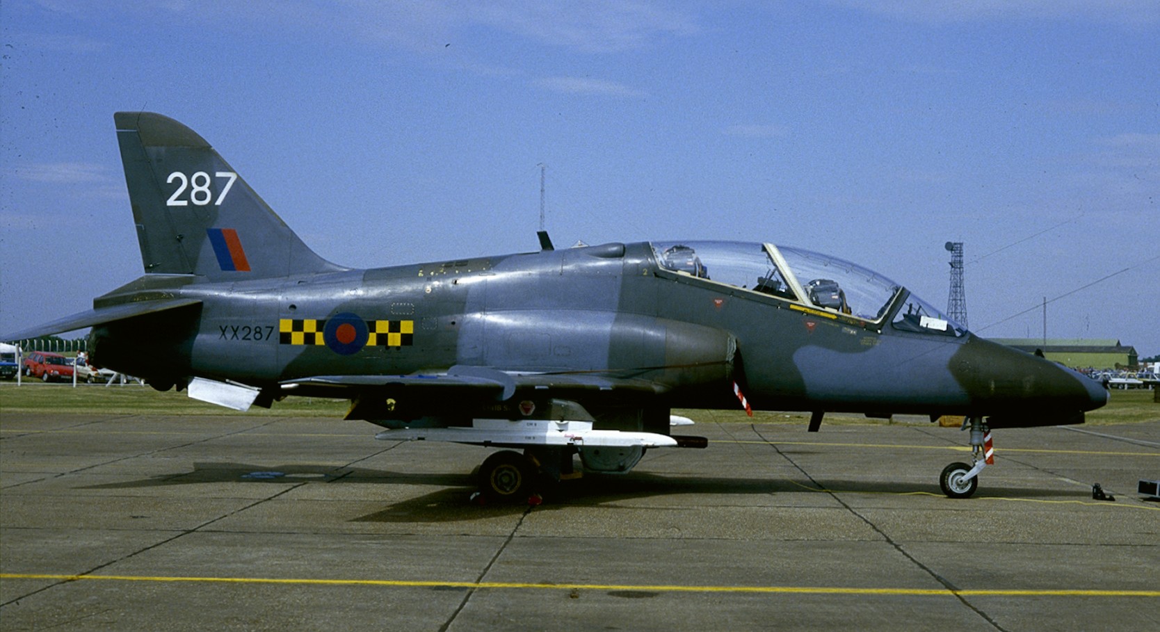 RAF HAWK T1 XX287  63 Sqn.jpg
