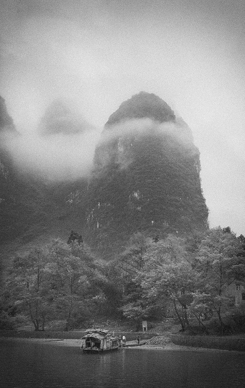 Karst Formation Li River, China.jpg