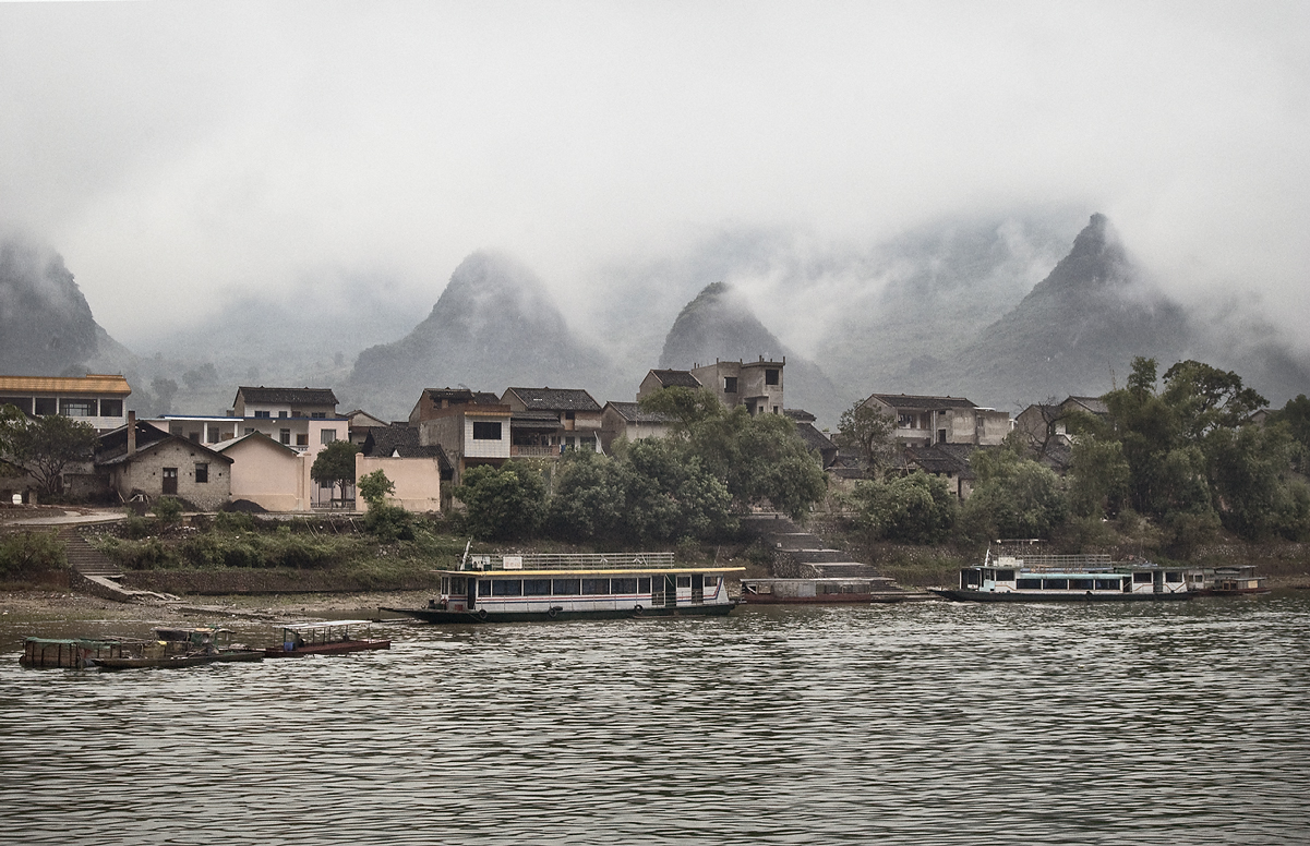 Yangshuo, Li River, China.jpg