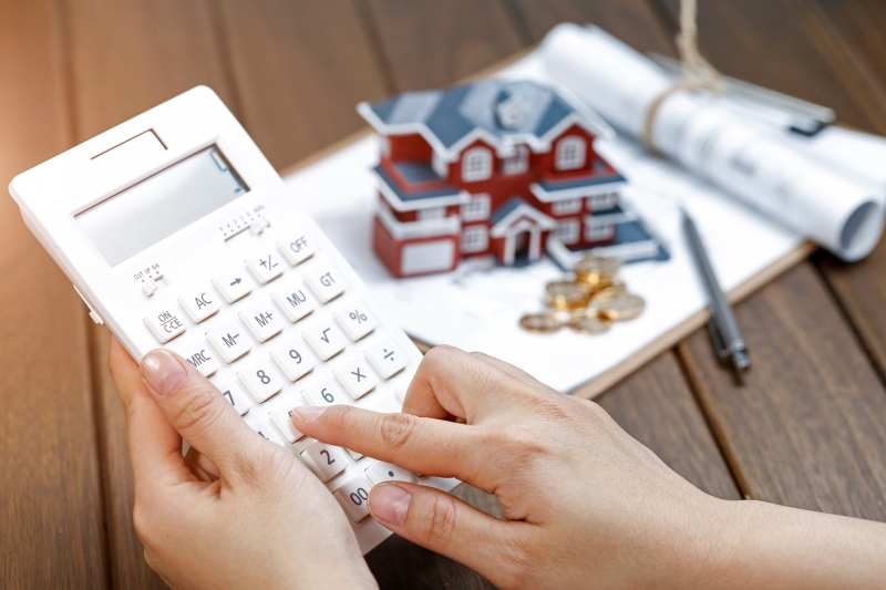 Mortgage Advice London for a Contract Loan with a Mortgage