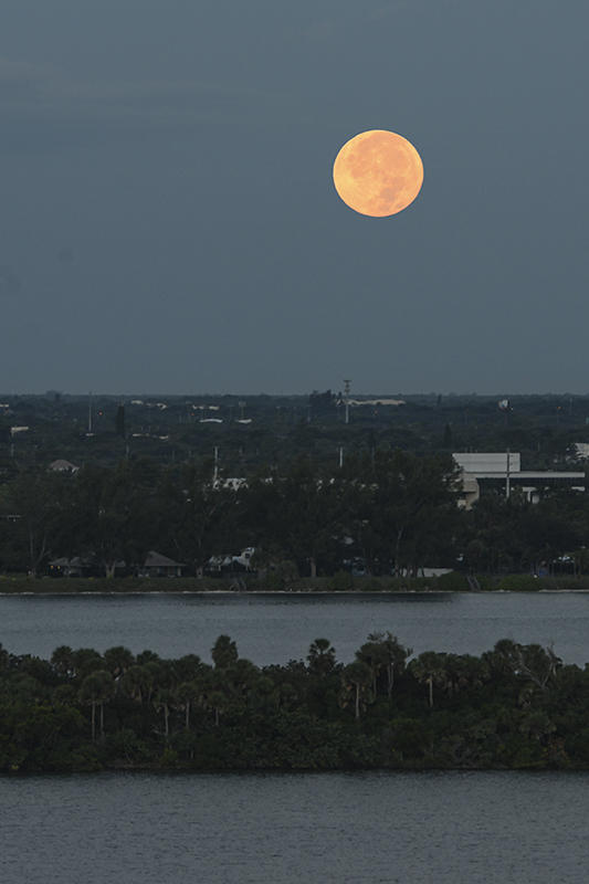 Moonset 2