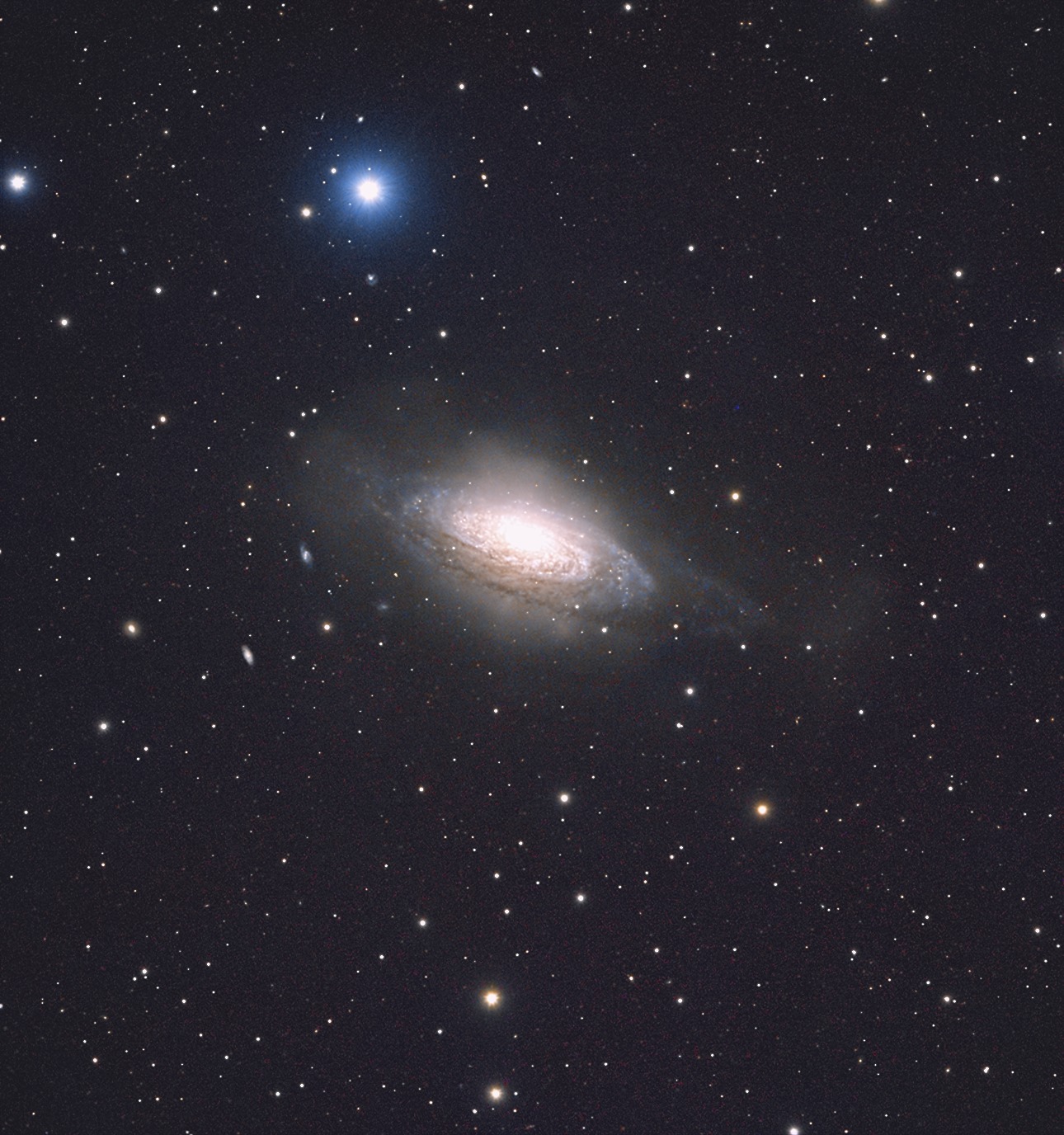 Spiral Galaxy NGC3521 