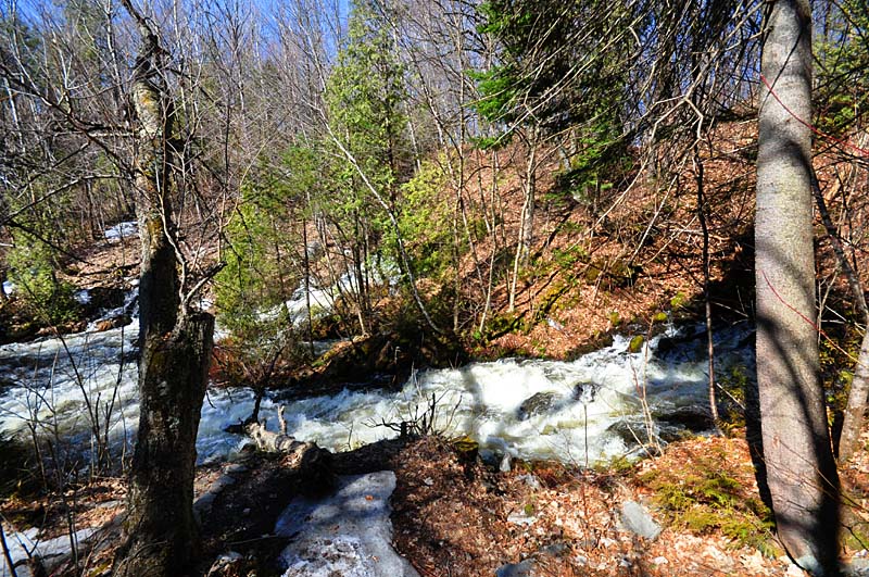 sur le sentier des rsurgences