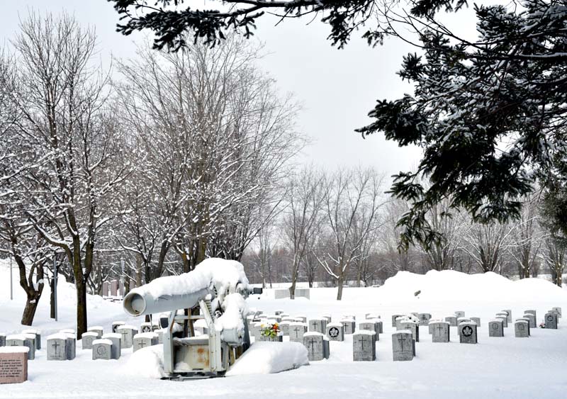 Le cimetière militaire, Duberger