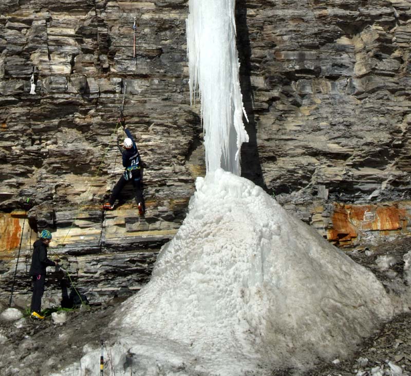 Scènes du festiglace 2025 de Pont-Rouge
