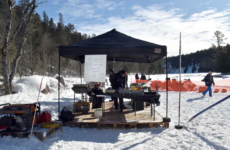 Scènes du festiglace 2025 de Pont-Rouge