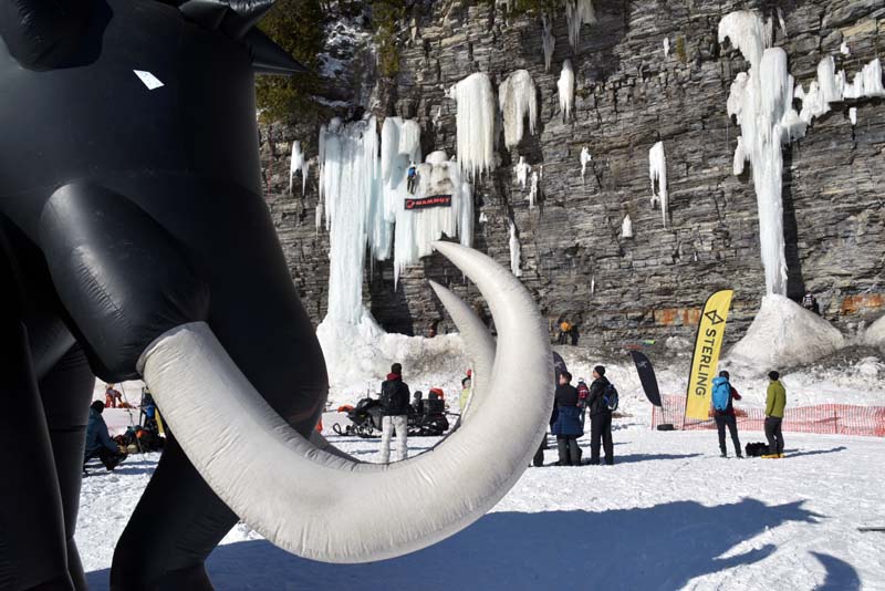 Scènes du festiglace 2025 de Pont-Rouge