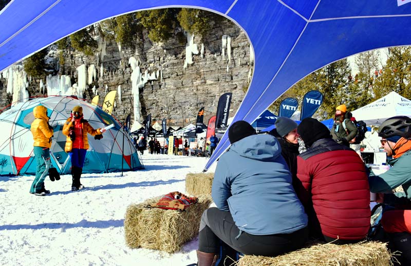 Scènes du festiglace 2025 de Pont-Rouge
