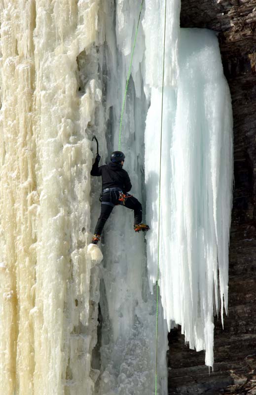 Scènes du festiglace 2025 de Pont-Rouge