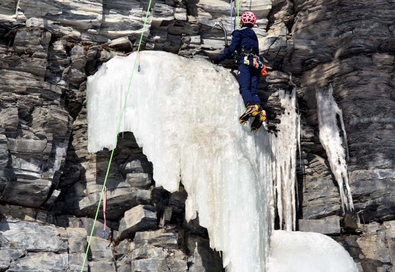 Scènes du festiglace 2025 de Pont-Rouge