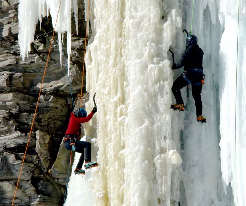 Scènes du festiglace 2025 de Pont-Rouge