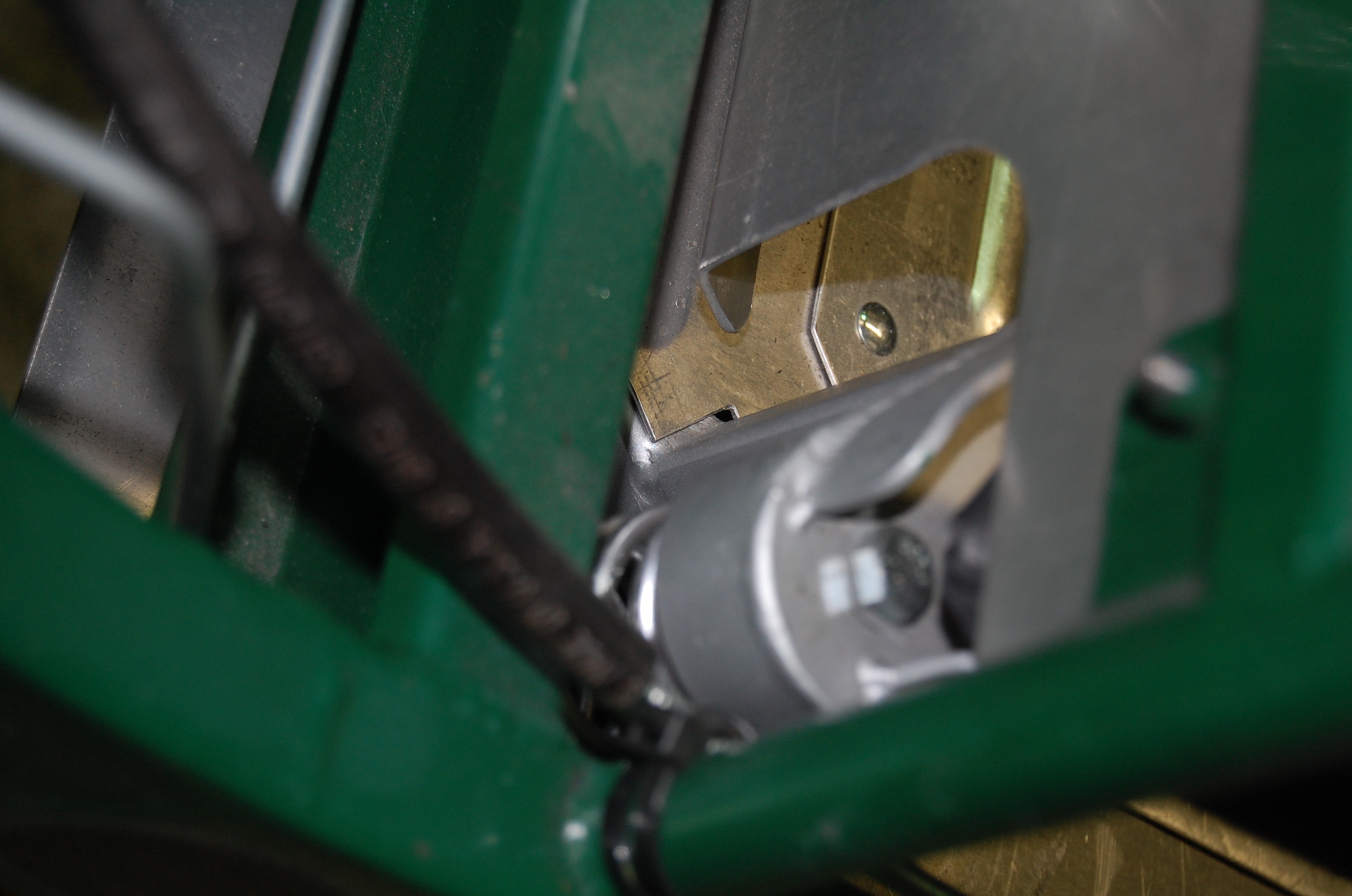 Springer Seat Right Spring Tower 01.JPG