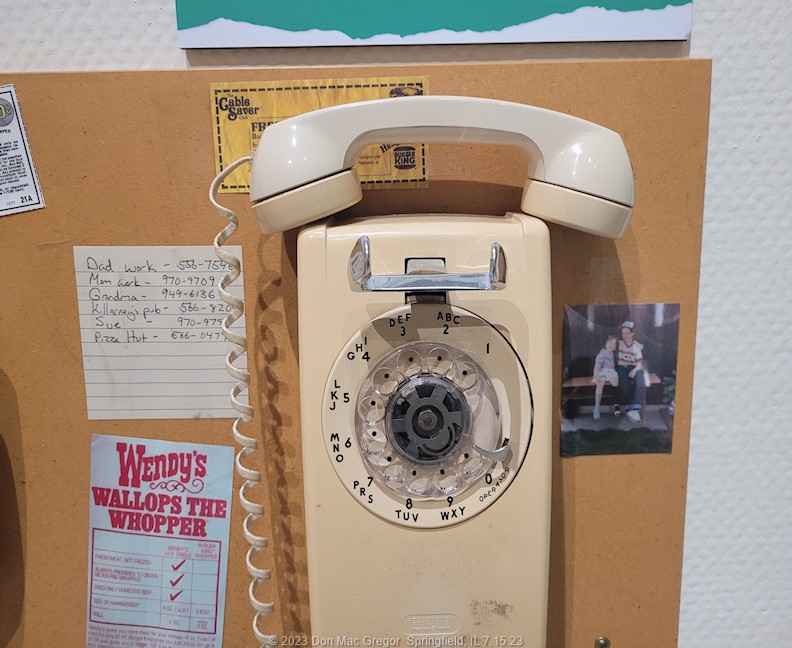 wallphone2.jpg
