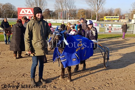 Minikoers 2. Emma Sjoerdsma met Spotty2.jpg