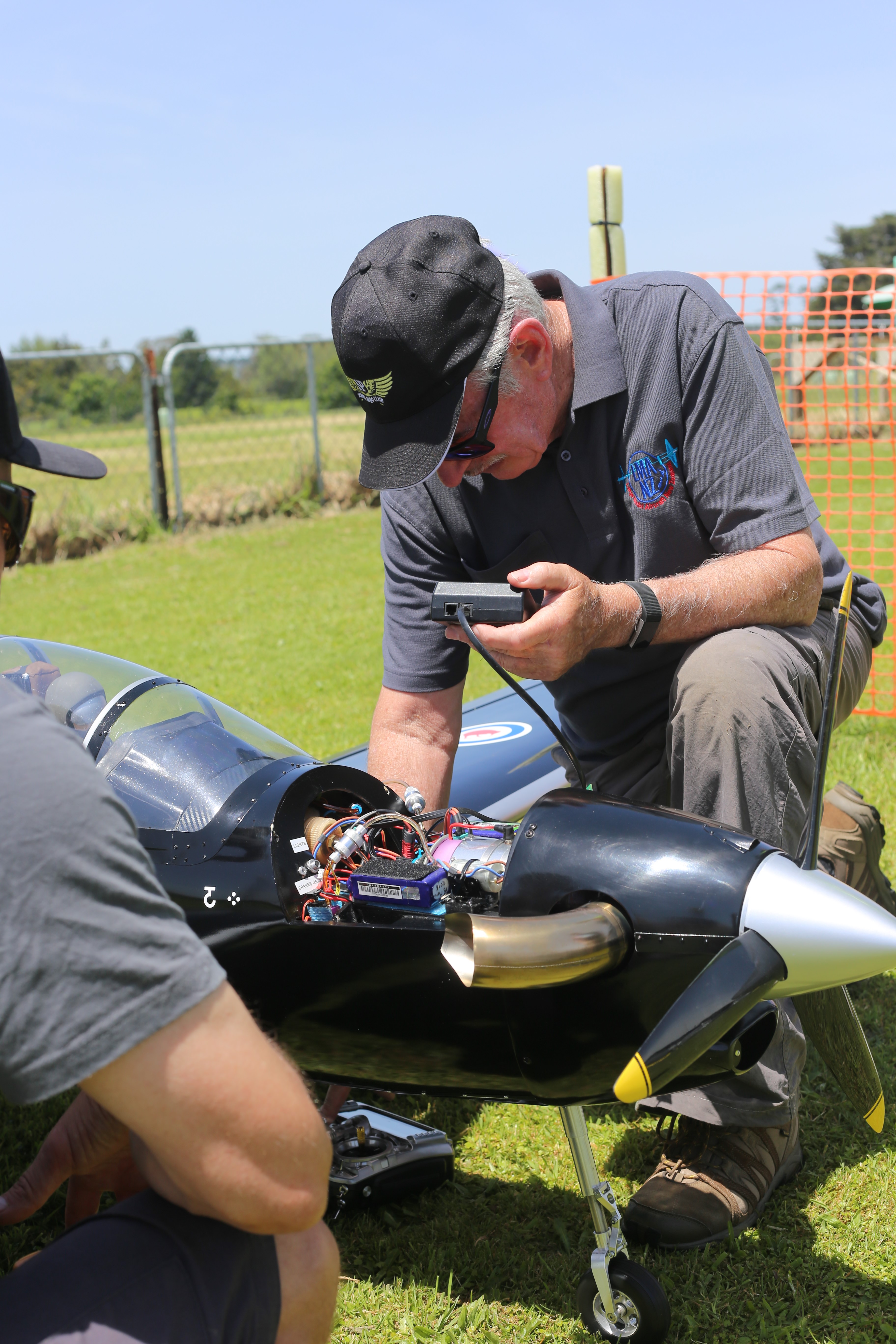 Tony trying to get a reluctant turbo prop to start, IMG_4000 (2).JPG