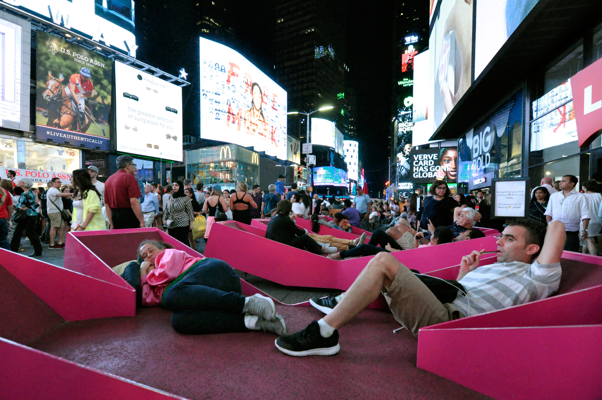 112 New York Times Square - MRC@2019.jpg