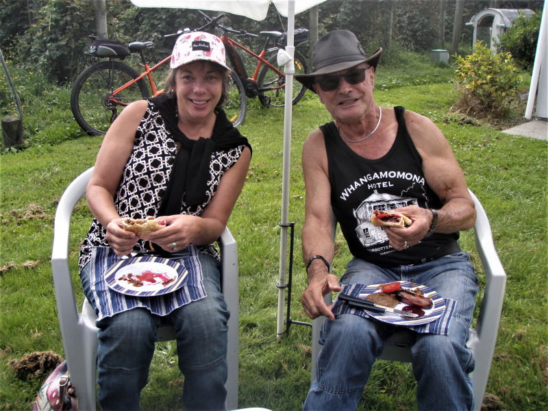 220227 Branch BBQ with berryfruit icecreams 10.jpg