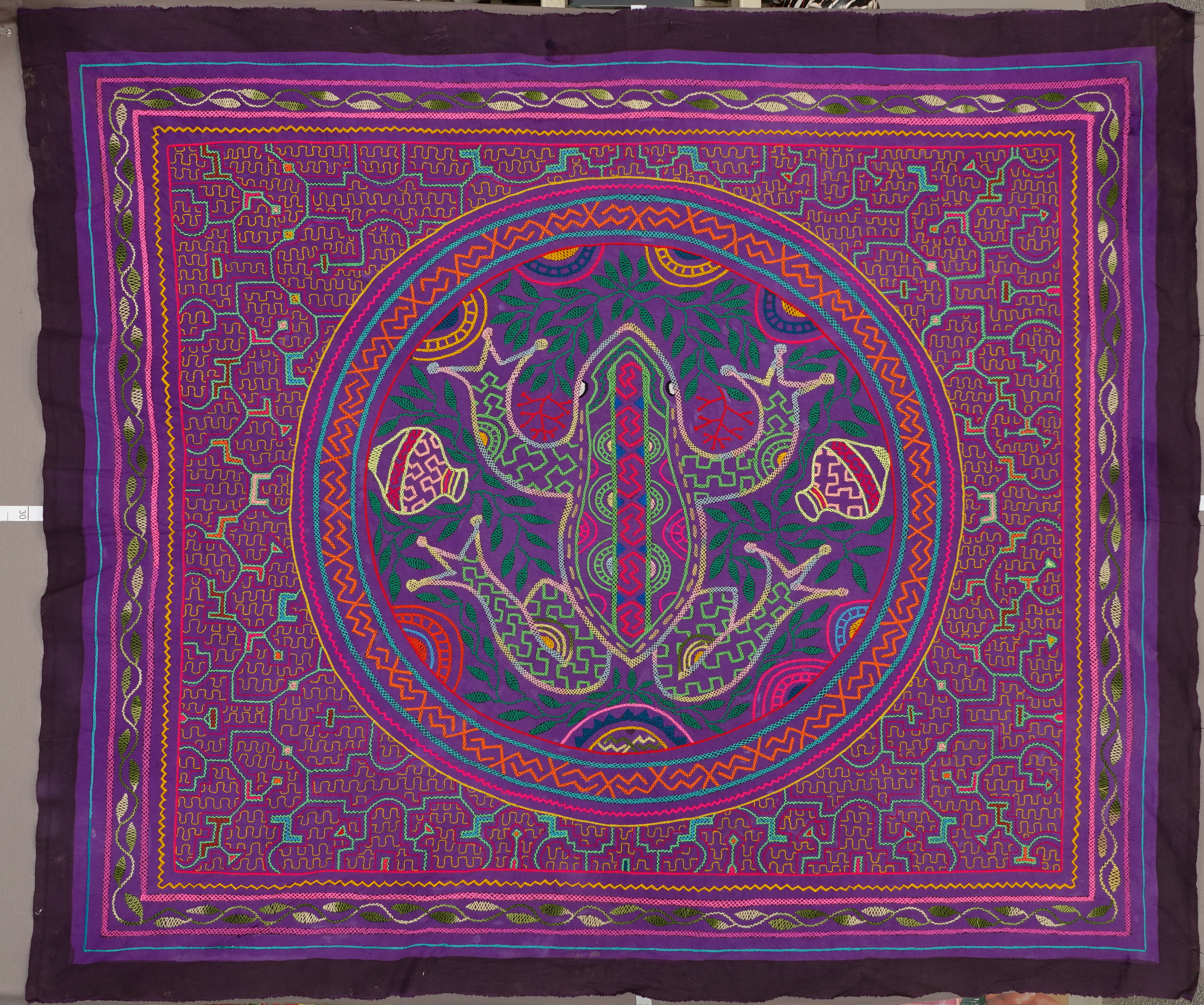 56 : 58X52 $290.00