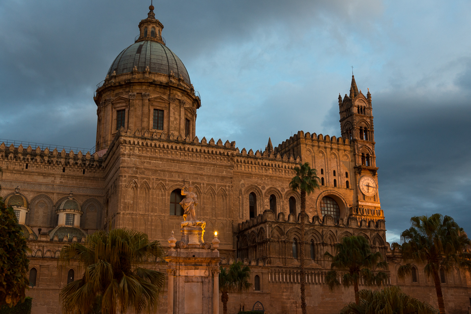 18_d800_2319 Palermo Duomo at Dawn