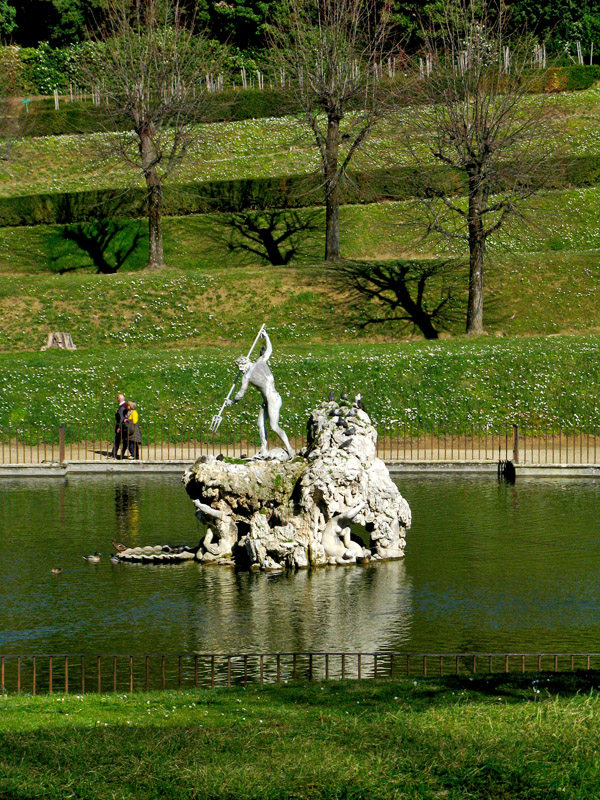 Neptune Fountain9572