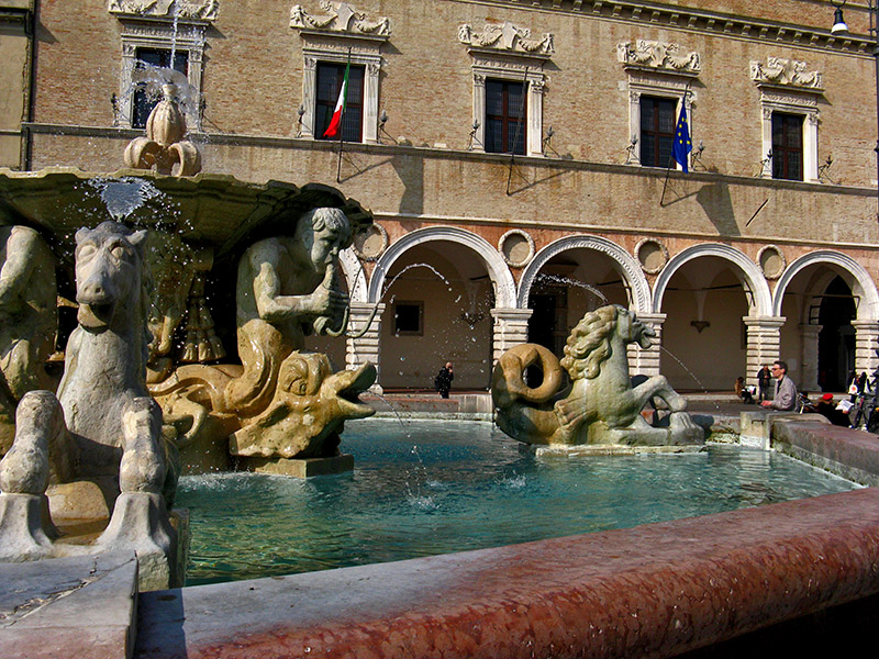Fountain on the Piazza1599