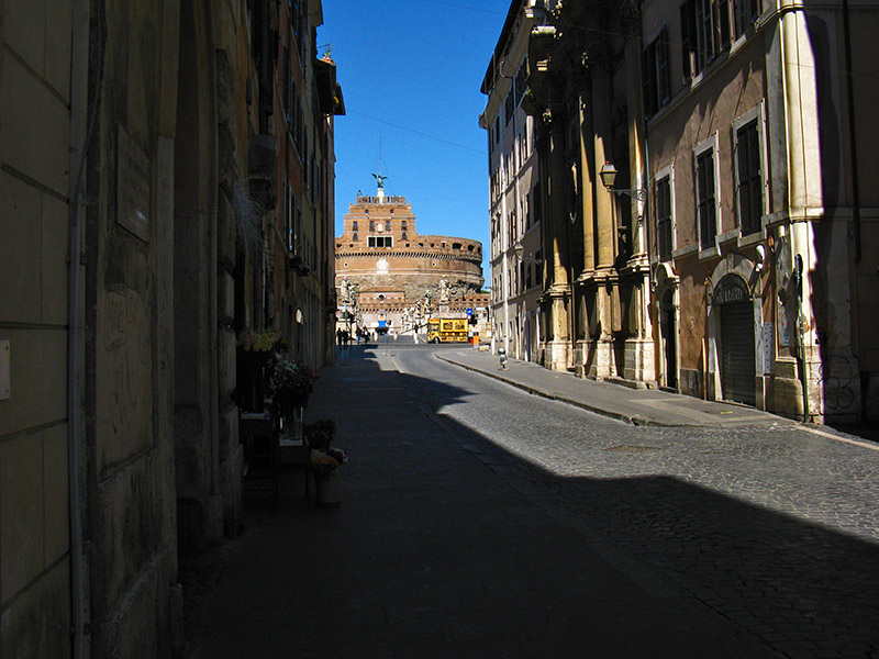View on Via del Borgo Santo Spirito3110