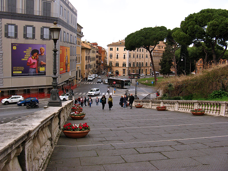 To Piazza D'Aracoeli2922