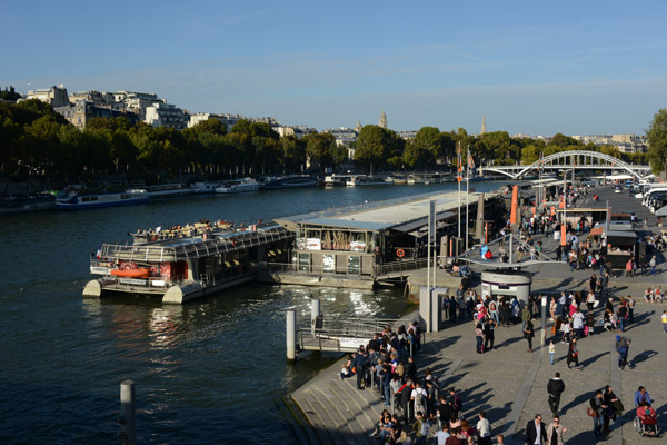 Port de la Bourdonnais tourist boat quay on the Seine at the Jena Bridge