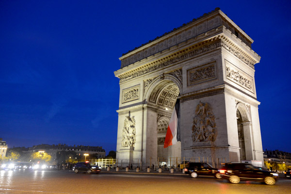 L'Arc de Triomphe - Arch of Triumph in the evening, Paris