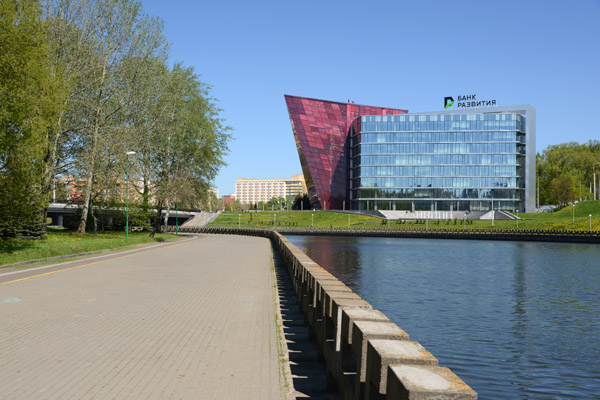 Velodorozhka - Bike Path along the Svislach River, Victory Park